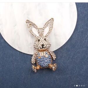 🆕️🐰 ADORABLE EASTER BUNNY RABBIT RHINESTONE BROOCH PIN🐰